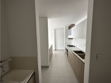Se Vende Apartasuite Campestre Condominio Lagos De Iraka
