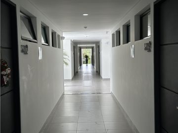 Se Vende Apartasuite Campestre Condominio Lagos De Iraka