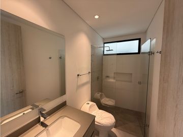 Se Vende Apartasuite Campestre Condominio Lagos De Iraka