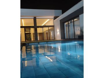 SE VENDE ESPECTACULAR CASA EN LA MORADA JAMUNDI