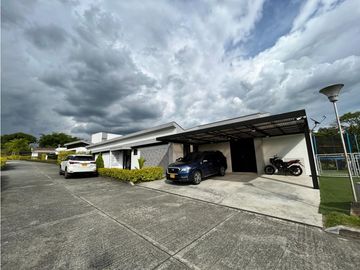 Se Vende Casa Condominio Campestre Vía Al Aeropuerto Armenia