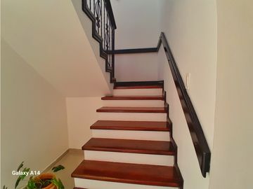 Venta Casa Campestre a Puerta Cerrada Cerca Club Campestre