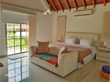Venta Casa Campestre a Puerta Cerrada Cerca Club Campestre