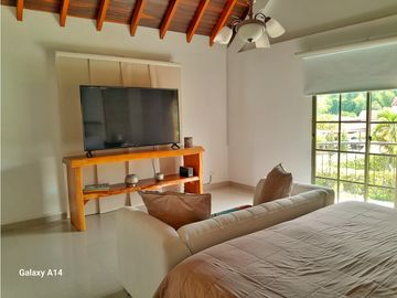 Venta Casa Campestre a Puerta Cerrada Cerca Club Campestre