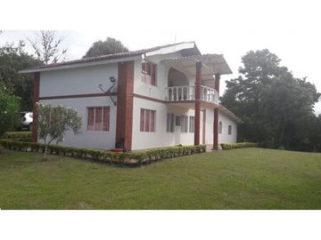 Casa en venta en Silvania con Lote