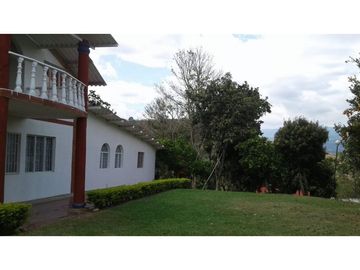 Casa en venta en Silvania con Lote