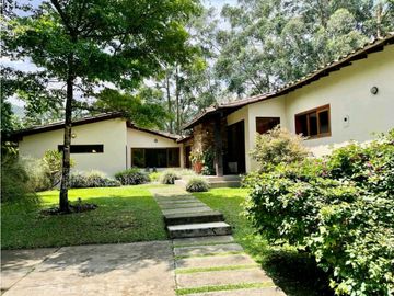 Casa Campestre en venta en La Estrella  - La Tablaza