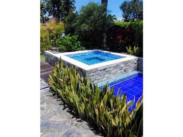 Se vende casa campestre ubicada en la Tebaida