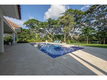 En Cartagena Vendo hermosa casa campestre en punta canoa