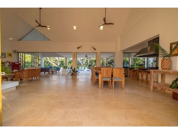Venta casa de playa en Punta Canoa