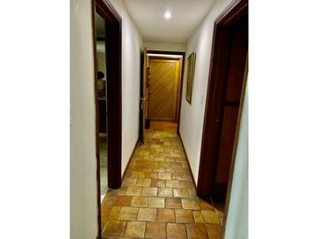 VENDO HERMOSA CASA CAMPESTRE EN CONJUNTO CERRADO EN KM 1 VIA DAPA.