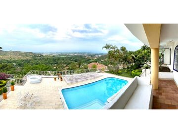 VENDO HERMOSA CASA CAMPESTRE EN CONJUNTO CERRADO EN KM 1 VIA DAPA.