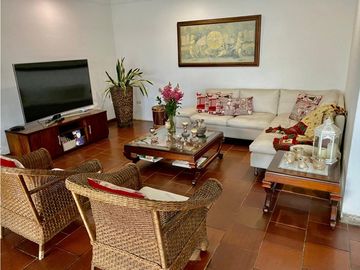 VENDO HERMOSA CASA CAMPESTRE EN CONJUNTO CERRADO EN KM 1 VIA DAPA.