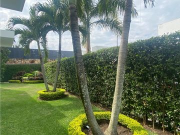 SE VENDE MAJESTUOSA CASA EN ALTOS CIUDAD JARDIN