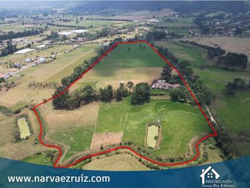 Vendo Finca de 12,5 Fanegadas en Tenjo Sobre Vía Principal