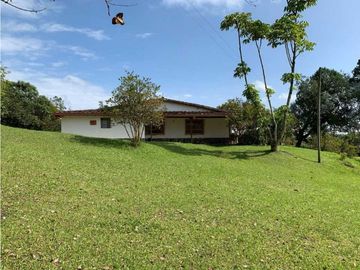 VENDO FINCA RONEGRO LLANO GRANDE 4.800 MTS CH