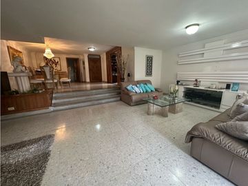 APARTAMENTO DE 3 HABITACIONES EN ARRIENDO Y/O VENTA.