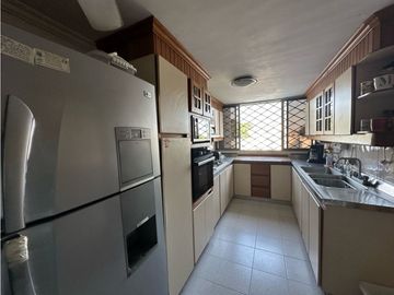 APARTAMENTO DE 3 HABITACIONES EN ARRIENDO Y/O VENTA.