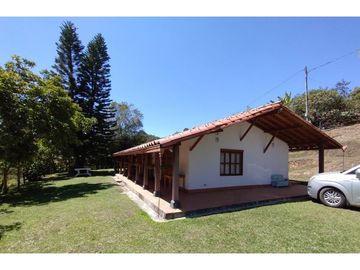 Finca en venta en El Carmen de Viboral