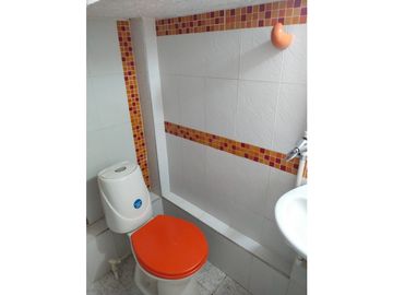 CASA EN VENTA EN GIRON SANTANDER - RENTABLE