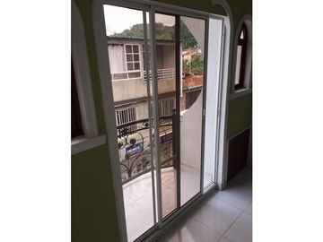 CASA EN VENTA EN GIRON SANTANDER - RENTABLE