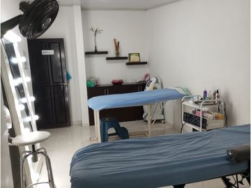VENDO CASA CORALES DUPLEX CON LOCAL