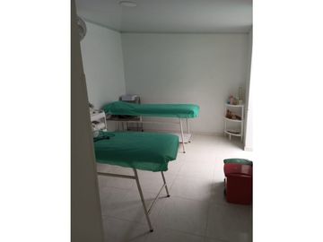 VENDO CASA CORALES DUPLEX CON LOCAL