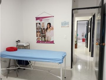 VENDO CASA CORALES DUPLEX CON LOCAL