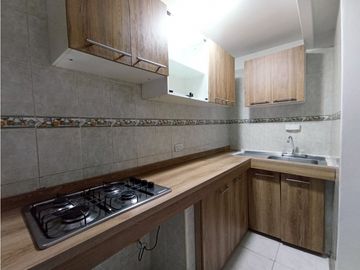 SE VENDE CASA EN VILLA DEL PRADO 4 PISOS