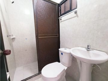 SE VENDE CASA EN VILLA DEL PRADO 4 PISOS