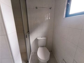 SE VENDE CASA EN VILLA DEL PRADO 4 PISOS