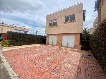 CASA EN VENTA EN CHIA