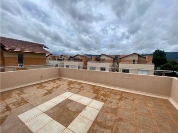 CASA EN VENTA EN CHIA