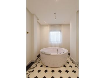 SE VENDE CASA  PARA ESTRENAR ESTILO PARISINO EN BARRIO RIOMAR BQUILLA