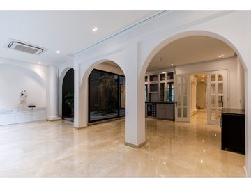 SE VENDE CASA  PARA ESTRENAR ESTILO PARISINO EN BARRIO RIOMAR BQUILLA