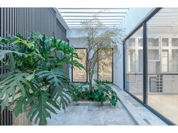 SE VENDE CASA  PARA ESTRENAR ESTILO PARISINO EN BARRIO RIOMAR BQUILLA