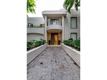 SE VENDE CASA  PARA ESTRENAR ESTILO PARISINO EN BARRIO RIOMAR BQUILLA