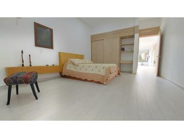 espectacular casa campestre en Santa Fe de Antioquia para venta SRM