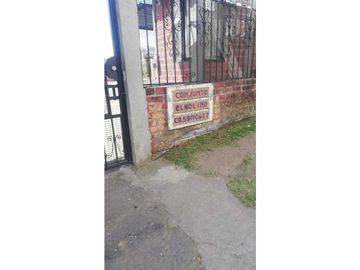 LUXA VENDE CASA URBANIZACION EL MOLINO CON  DOS LOTES PARA CONSTRUIR.