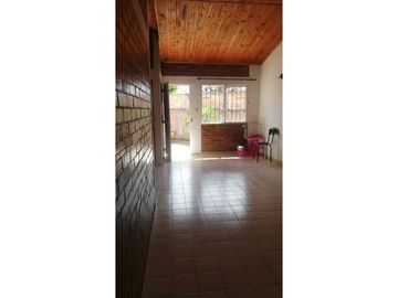 LUXA VENDE CASA URBANIZACION EL MOLINO CON  DOS LOTES PARA CONSTRUIR.