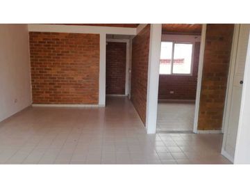 LUXA VENDE CASA URBANIZACION EL MOLINO CON  DOS LOTES PARA CONSTRUIR.