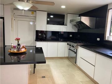 Vendo Apartamento de lujo en Alto prado