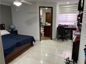 Vendo Apartamento de lujo en Alto prado
