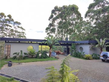 Vendo casa finca  Rionegro vía Tablazo  aeropuerto.