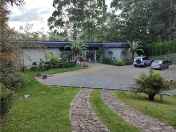Vendo casa finca  Rionegro vía Tablazo  aeropuerto.