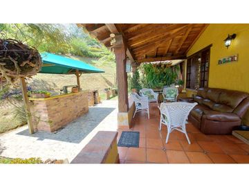 Vendo Casa Campestre, Vereda Rancherias. Rionegro