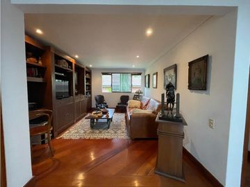 Casa en venta en Envigado - Loma de Benedictinos (JS)