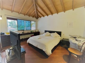Casa en venta en Envigado - Loma de Benedictinos (JS)