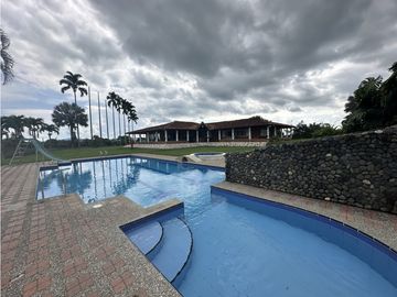 Se Vende Finca Cafetera En Alcala Norte Del Valle Limites Con Quindio