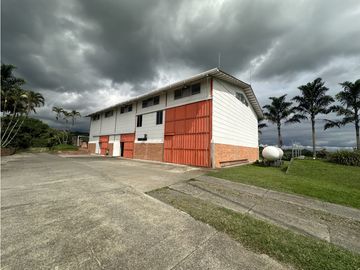 Se Vende Finca Cafetera En Alcala Norte Del Valle Limites Con Quindio